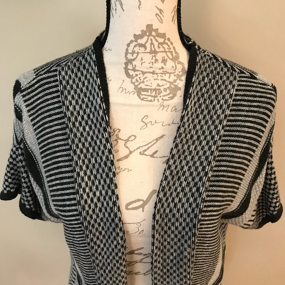 Patterned Fringe Sweater - Picture 2 of 5